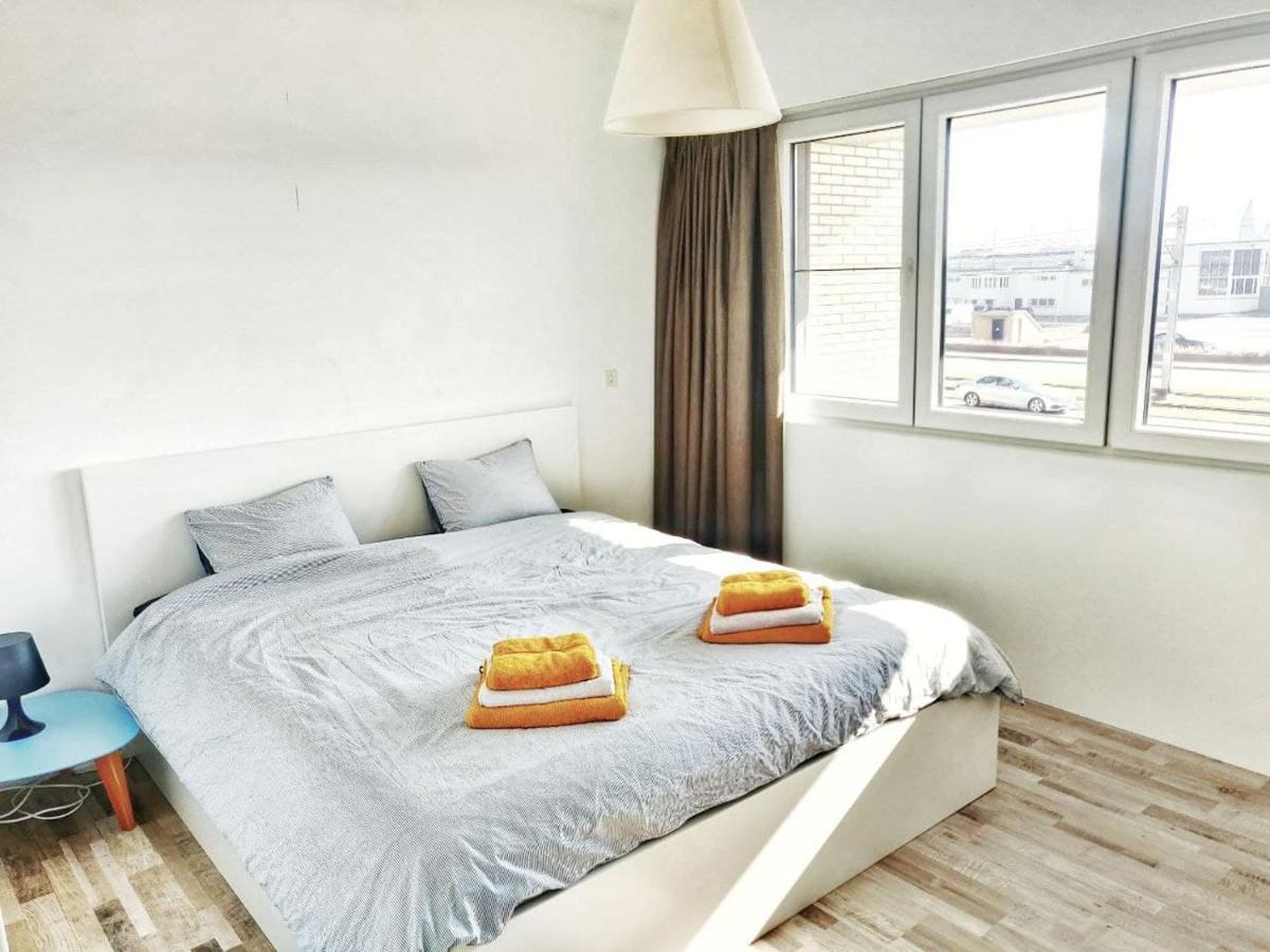 Royal Palace Seaview Suite ออสเทนด์ ภายนอก รูปภาพ